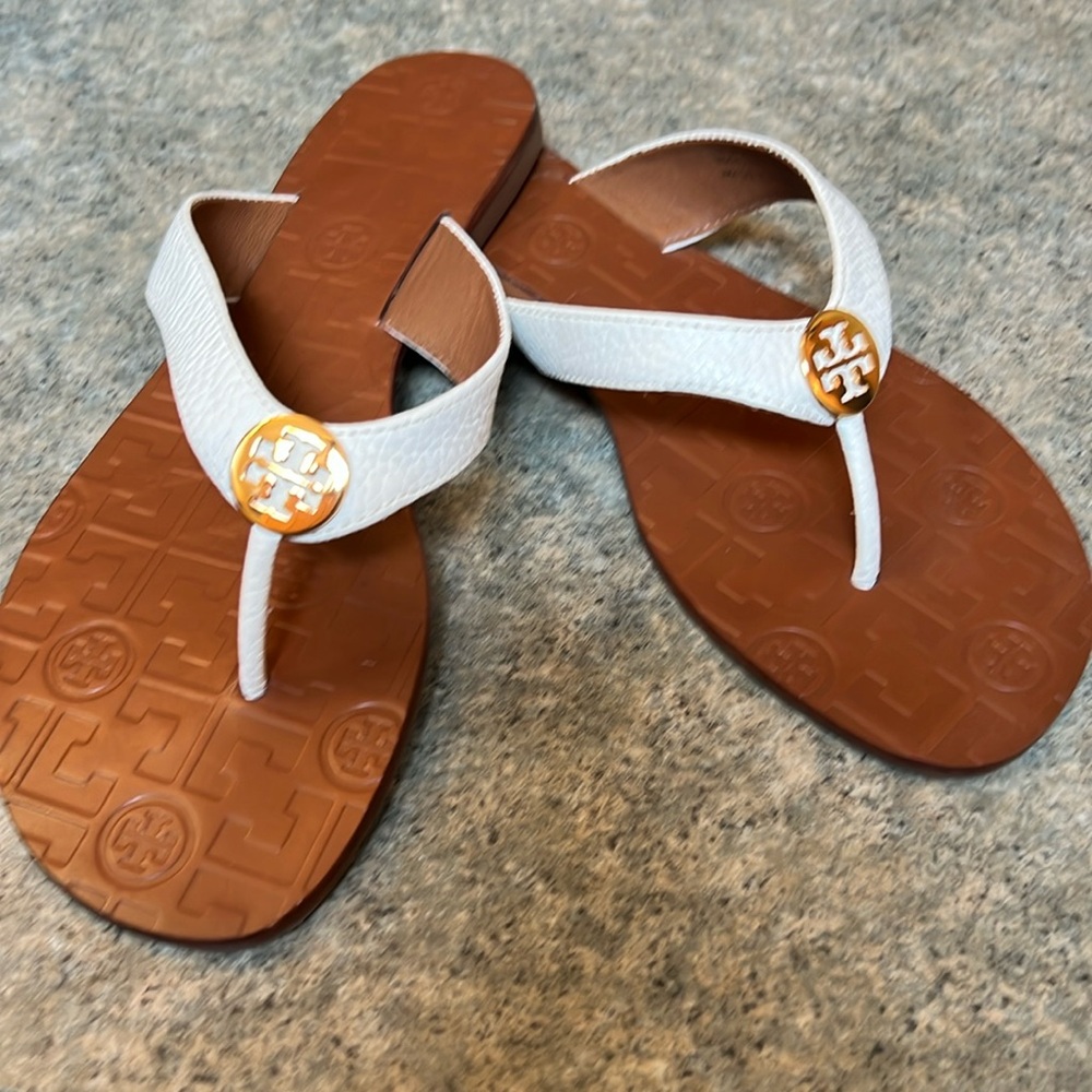 Tory Burch flip flops 🩴 NWOT